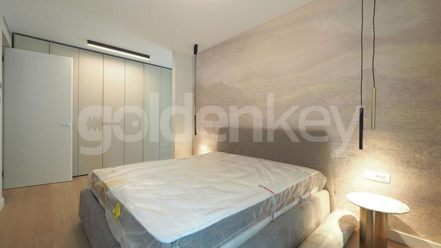 Apartament cu 4 camere semidecomandat, mobilat în Aviatorilor