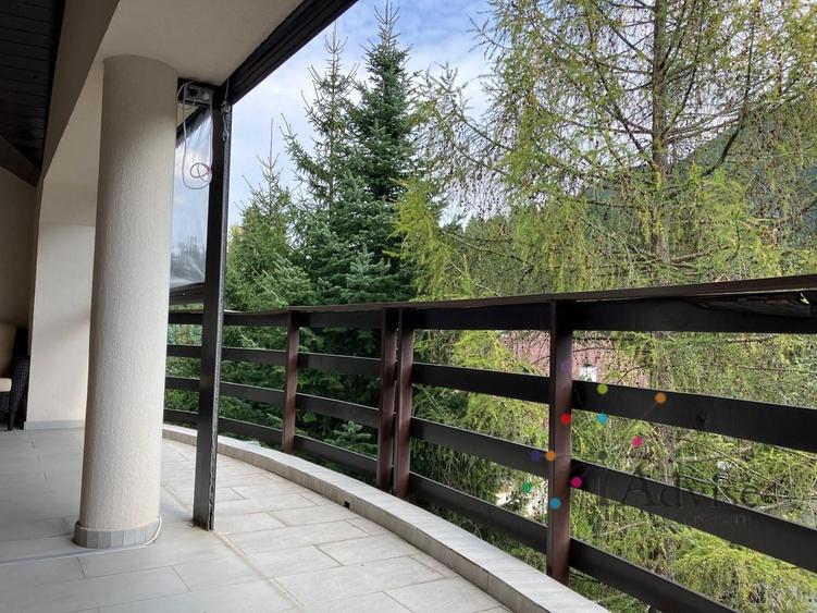 Apartament cu 3 camere decomandat în Poiana Brașov