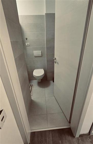 Apartament cu 3 camere decomandat, mobilat în Aradului