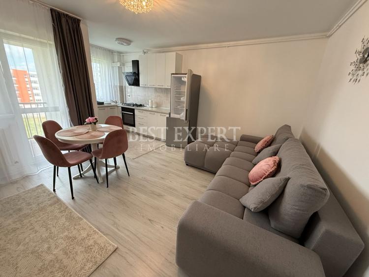 Apartament cu 3 camere semidecomandat, mobilat în Theodor Pallady