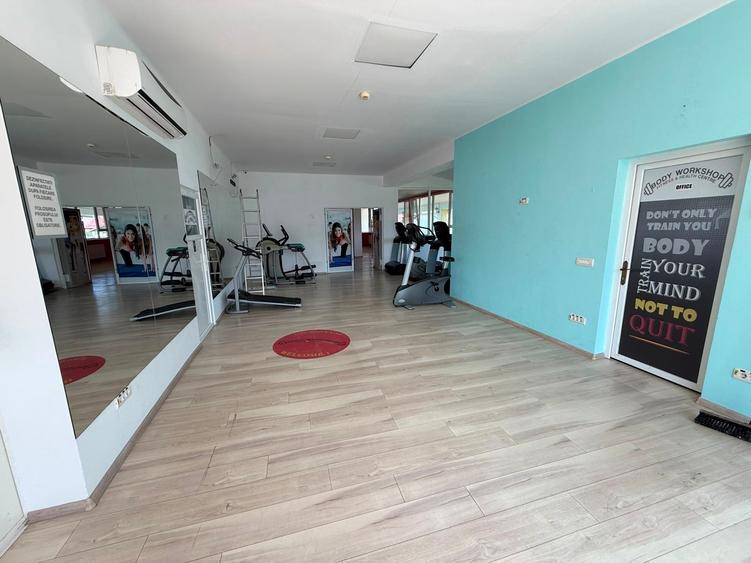 Spațiu comercial, de 650 mp, în Bragadiru