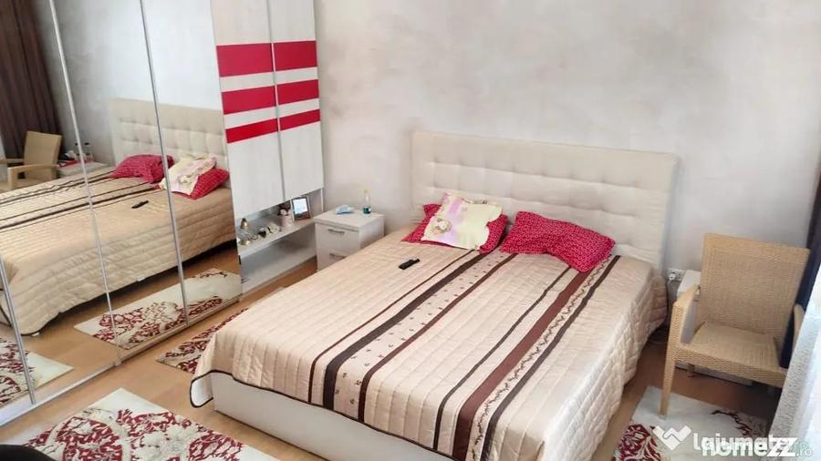 Casă cu 7 camere cu Teren 330 Mp în Stadion