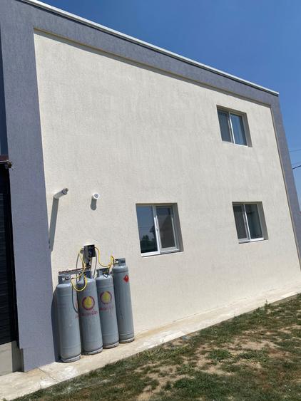 Casă cu 3 camere în Sânandrei
