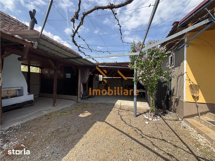 Casă cu 4 camere cu Teren 5526 Mp în Cociuba Mare