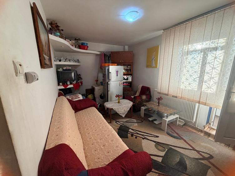 Apartament cu 3 camere în Păcurari