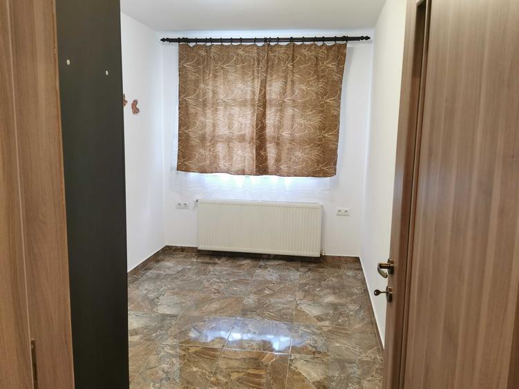 Apartament de inchiriat , 2 camere, etajul 4 - 4
