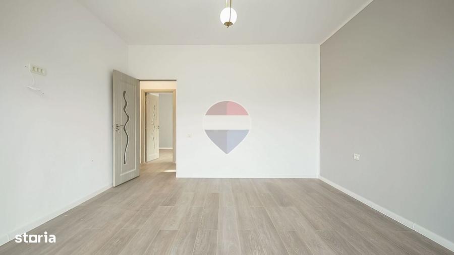 Casă cu 4 camere decomandat în Bunloc