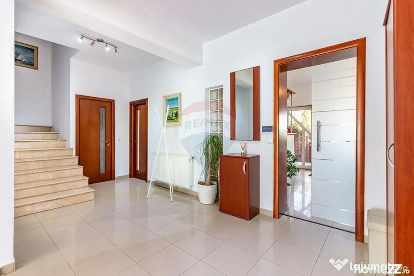 Casă cu 4 camere cu Teren 404 Mp în Aviației