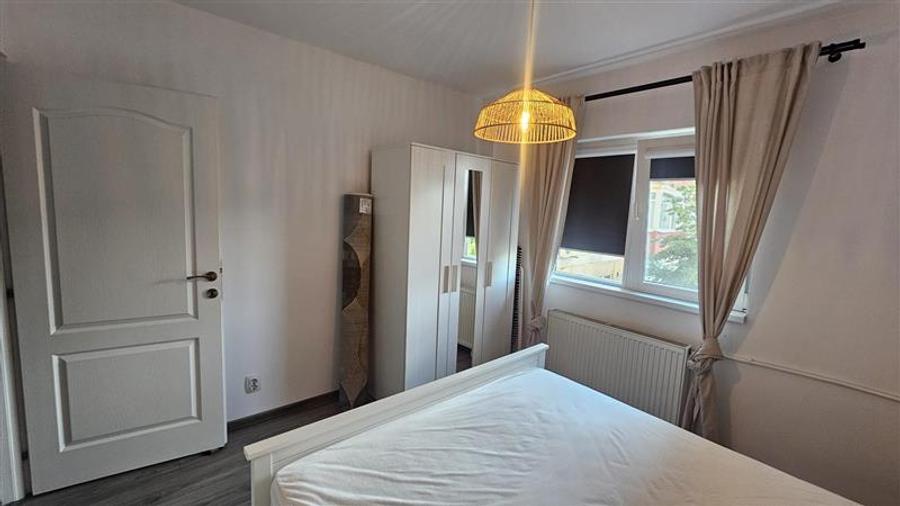 Apartament cu 2 camere semidecomandat, mobilat în Tineretului