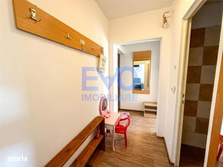 Apartament cu 3 camere în Tătărași