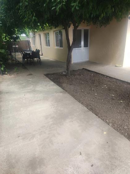 Casă cu 1 camere cu Teren 500 Mp în Gropeni
