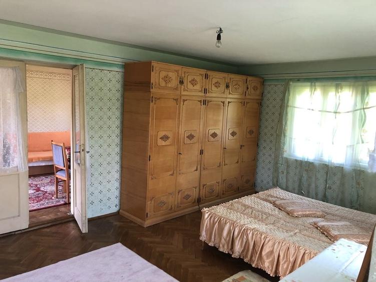 Casă cu 4 camere cu Teren 10000 Mp în Preotești