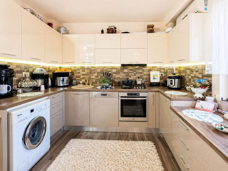 Apartament cu 2 camere decomandat, mobilat în Giroc — fotografia 1