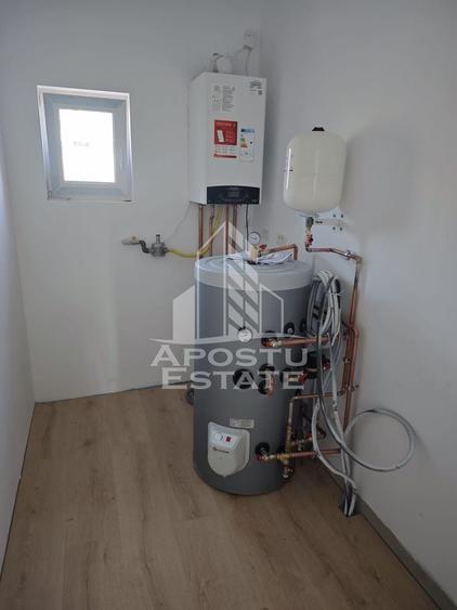 Casă individuală cu 4 camere cu Canalizare în Dumbrăvița