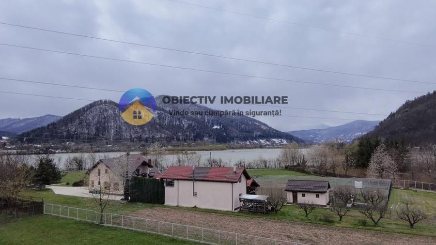 Teren Construcții de 1372 mp, în Vaduri