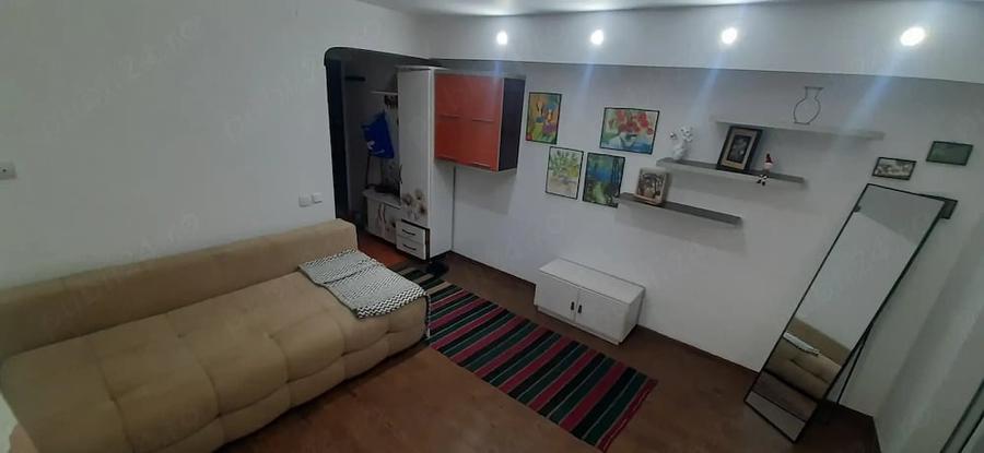 Inchiriez apartament 2 camere - 4