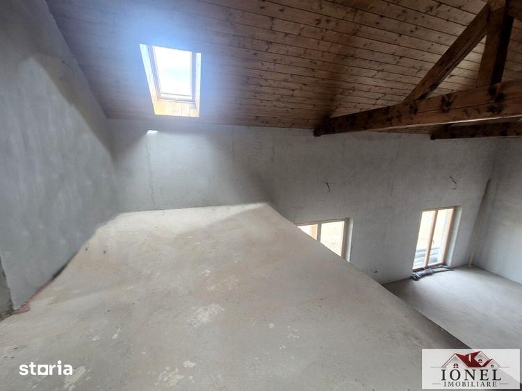 Casă cu 3 camere cu Teren 6296 Mp în Meteș