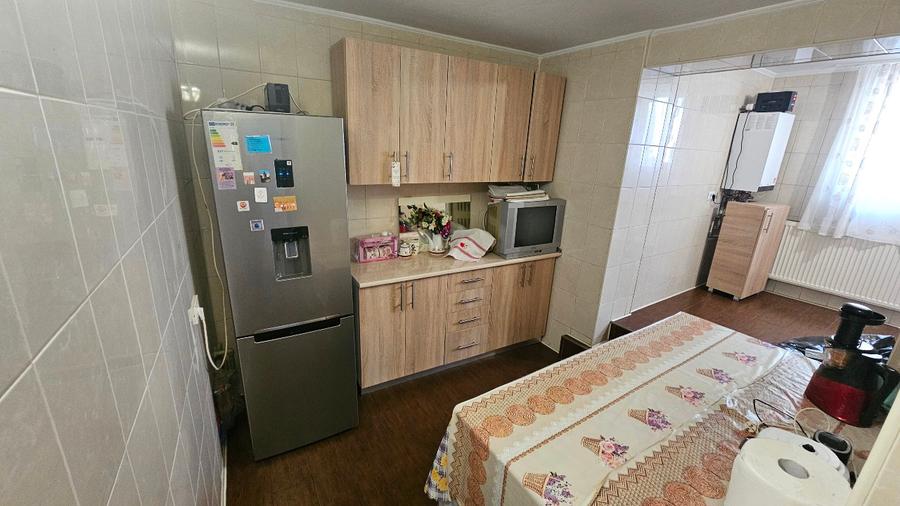 Casă individuală cu 4 camere cu Teren 265 Mp în Central