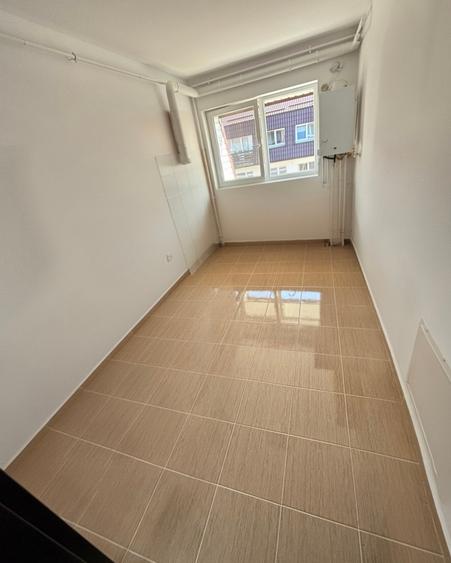 Apartament cu 2 camere în Exterior Est
