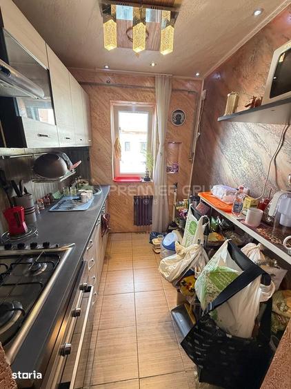 Apartament cu 3 camere semidecomandat în Mircea cel Bătrân