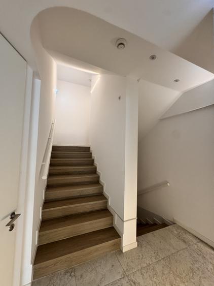 Apartament cu 3 camere decomandat în Băneasa