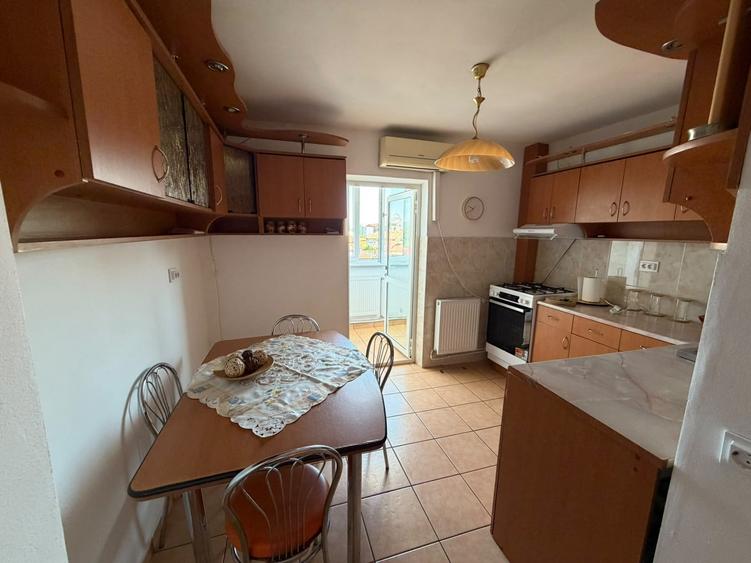 Apartament de inchiriar, 3 camere  , zona Tolstoi - 4