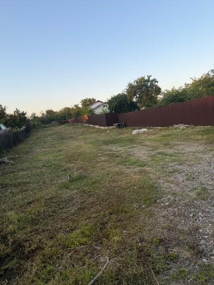 Teren de 1500 mp, în Exterior Vest