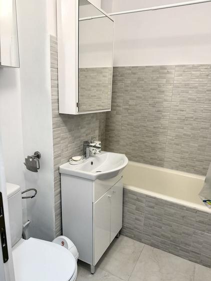 Apartament cu 2 camere decomandat în Galata