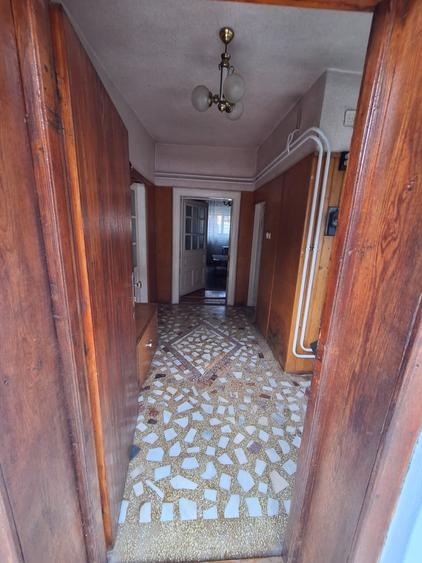 Casă individuală cu 5 camere cu Canalizare în Ronaț