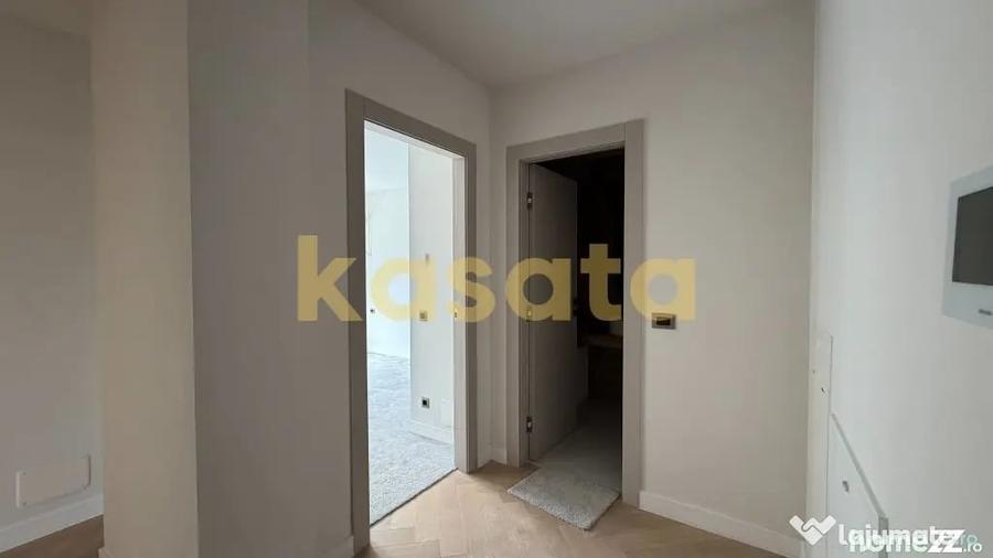 Apartament cu 4 camere decomandat în Iancu Nicolae