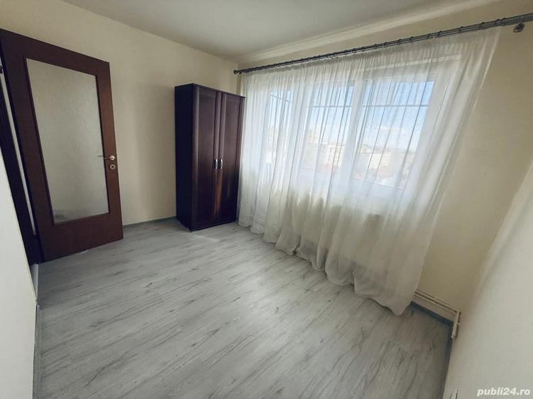 Apartament cu 2 camere semidecomandat în 9 Mai
