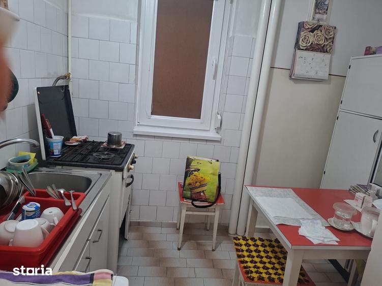 Apartament cu 2 camere decomandat în Vest