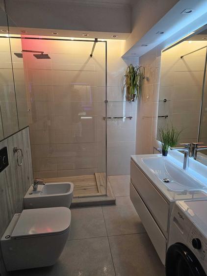 Apartament cu 2 camere decomandat în Exterior Vest