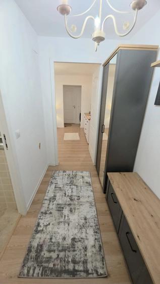 Inchiriez apartament 2 camere Zona Soarelui - 1