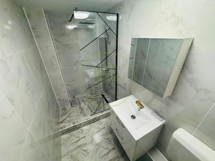 Apartament cu 2 camere decomandat în Drumul Sării