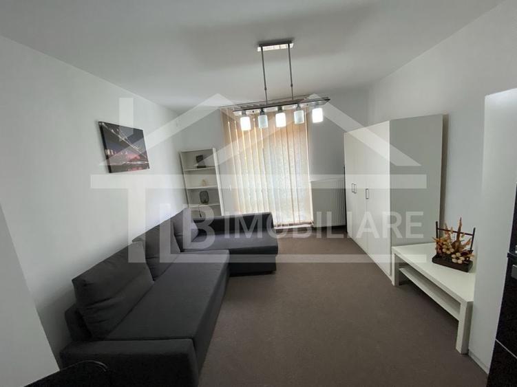 Apartament cu 2 camere, 50 mp, decomandat, Zona Ultracentrala - 1