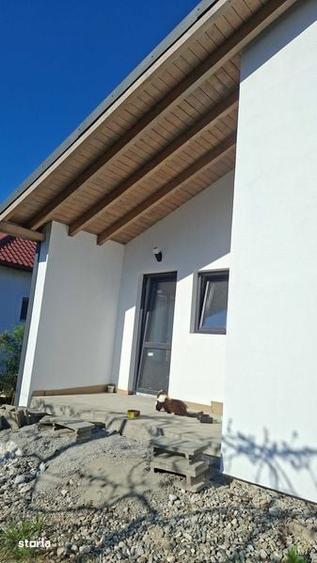 Casa cu mansarda de vanzare - 3