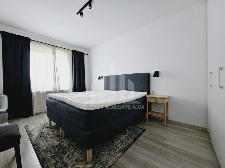 Apartament cu 3 camere decomandat, mobilat în Lipoveni