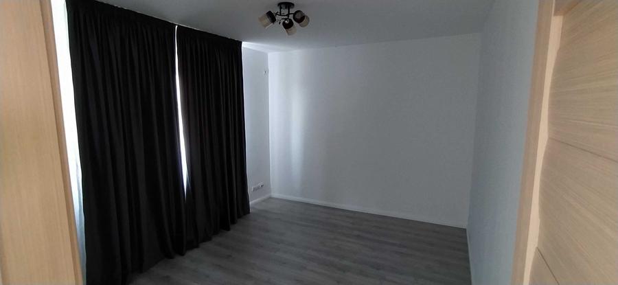 Casă cu 4 camere cu Teren 300 Mp în Tunari