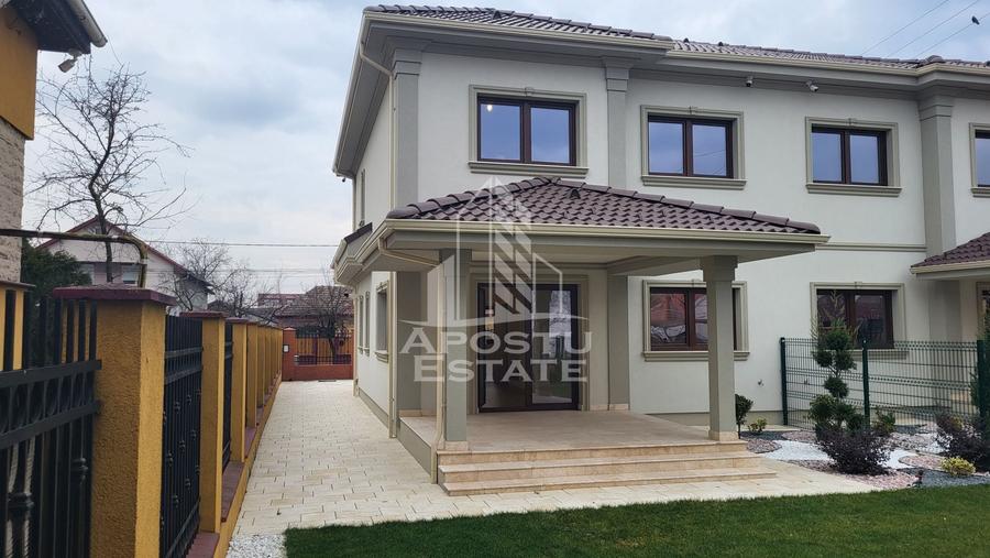 Duplex cu 4 camere cu Canalizare în Mehala