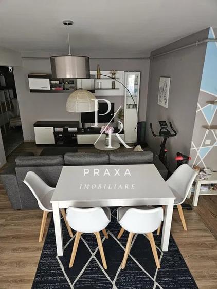 Apartament cu 2 camere semidecomandat, mobilat în Florești
