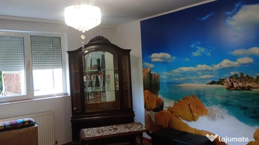 Casă cu 5 camere în Nord