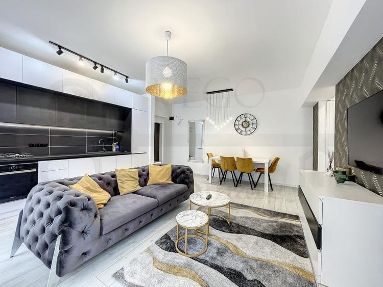Apartament cu 2 camere semidecomandat, mobilat în Zorilor