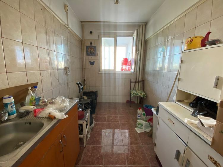 Apartament cu 3 camere decomandat în Muncii