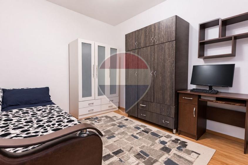 Apartament cu 2 camere semidecomandat, mobilat în Ultracentral