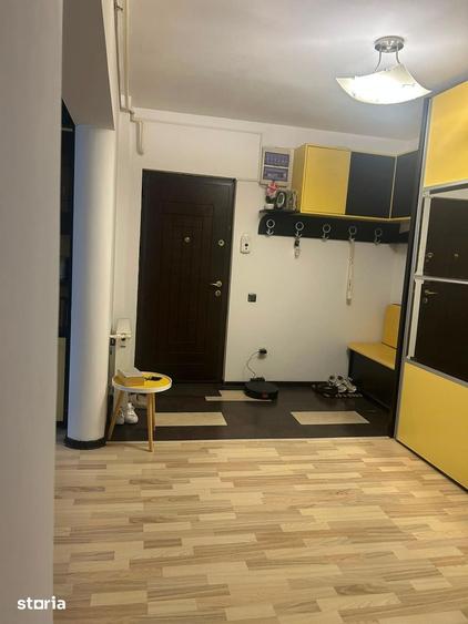 Apartament cu 3 camere decomandat în Canta