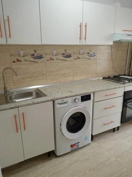 Apartament cu 1 camera in Nicolina-prima statie din Podu Ros - 1