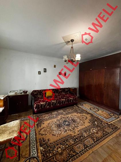 Casă cu 2 camere cu Teren 493 Mp în Bunești