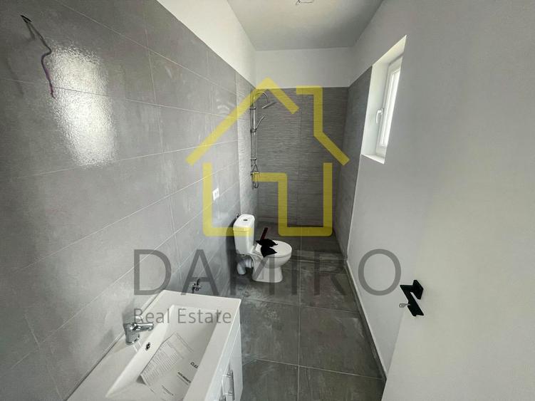 Casă individuală cu 4 camere cu Canalizare în Dragomirești-Deal