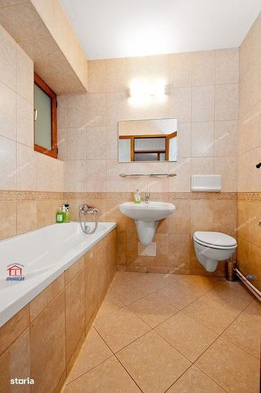 Apartament cu 4 camere în Faleză